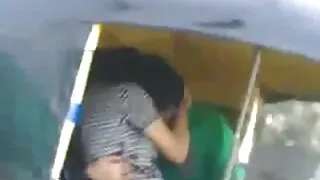 ایشیائی دیوی وینا اسکائی نے ایک بار میں اپنے اندر دو لنڈ مانگے۔