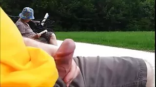 Izzy سرسبز ایک مناسب fucking ہو جاتا ہے